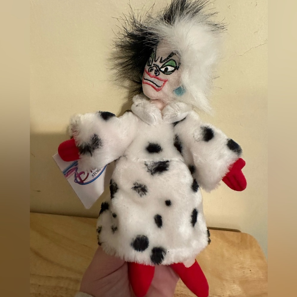Disney Store Cruella Bean Bag Plush - NWT
